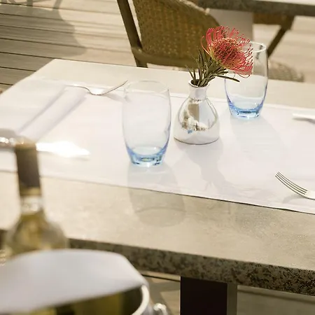 호텔 Movenpick - Hertogenbosch 스헤르토헨보스