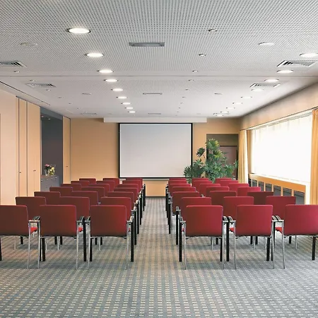 Movenpick - Hertogenbosch 4* 스헤르토헨보스